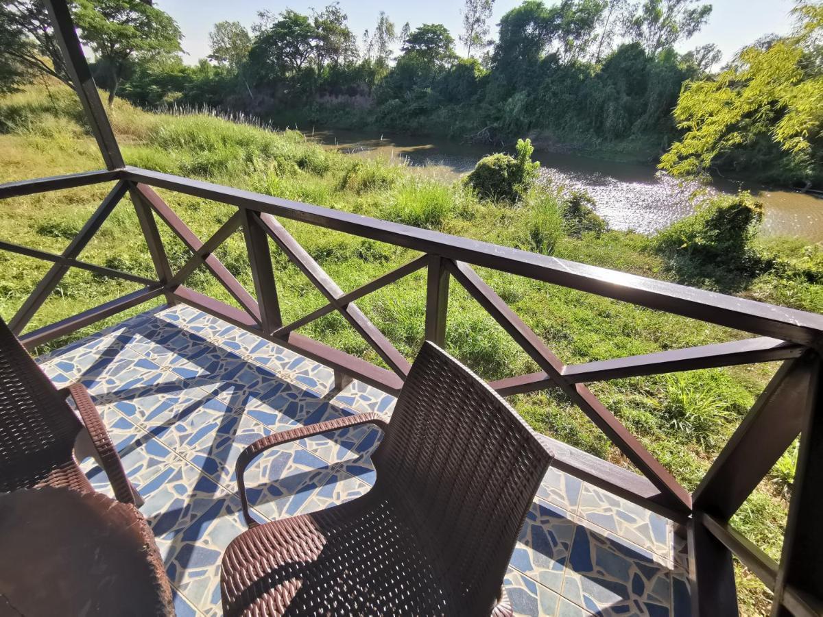 Rs Phong Riverside Resort Khon Kaen Dış mekan fotoğraf
