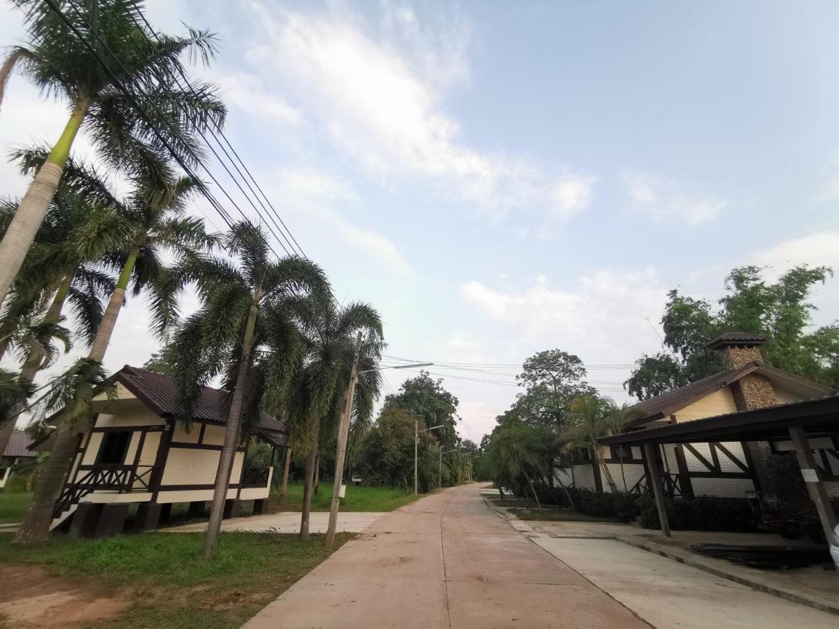 Rs Phong Riverside Resort Khon Kaen Dış mekan fotoğraf